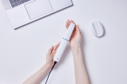 240312_MEDIT_i900_STUJDIO2536-416x277